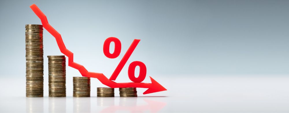 RBI May Ease Interest Rates as Inflation Weakens